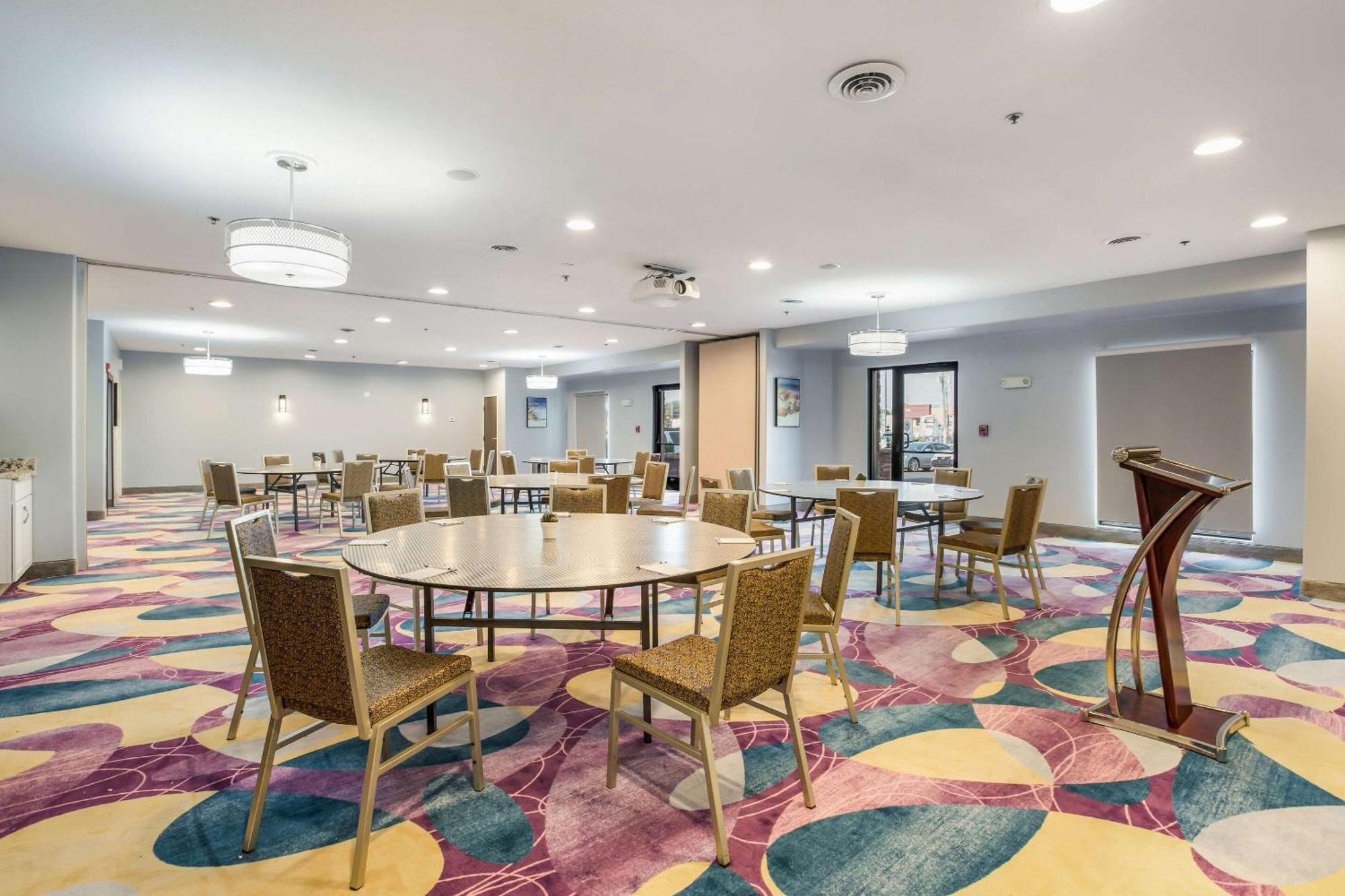 The Leo Collection Detroit, Ascend Hotel Collection リンカーン・パーク公園 エクステリア 写真